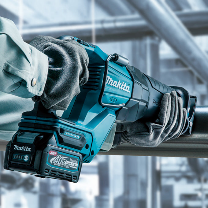 Makita JR001GM101, XGT 40V (4.0 Ah) MAX Li-Ion Brushless Reciprocating Saw Kit