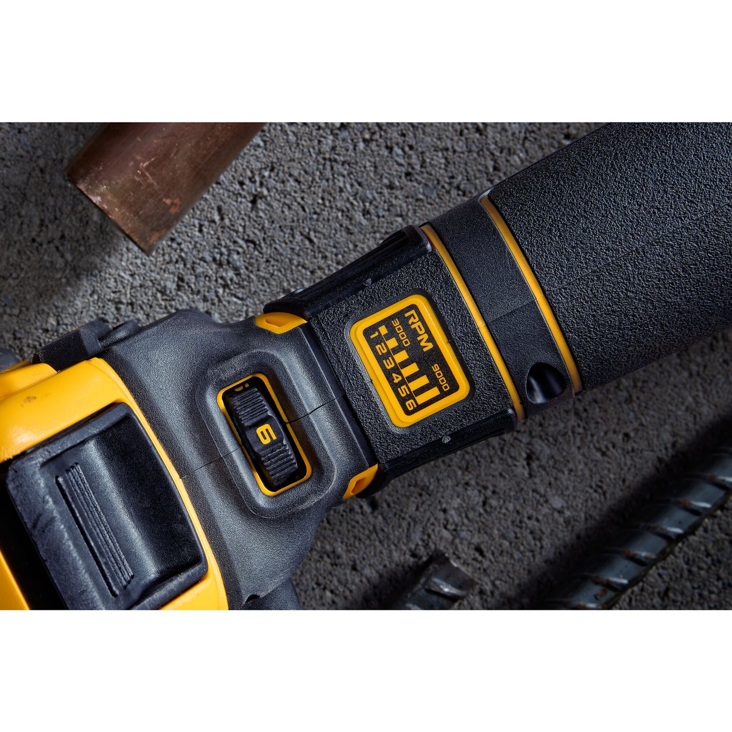 DEWALT DCG416VSB, 4.5"-5" 20V MAX* Variable Speed Grinder with FLEXVOLT ADVANTAGE™ Technology