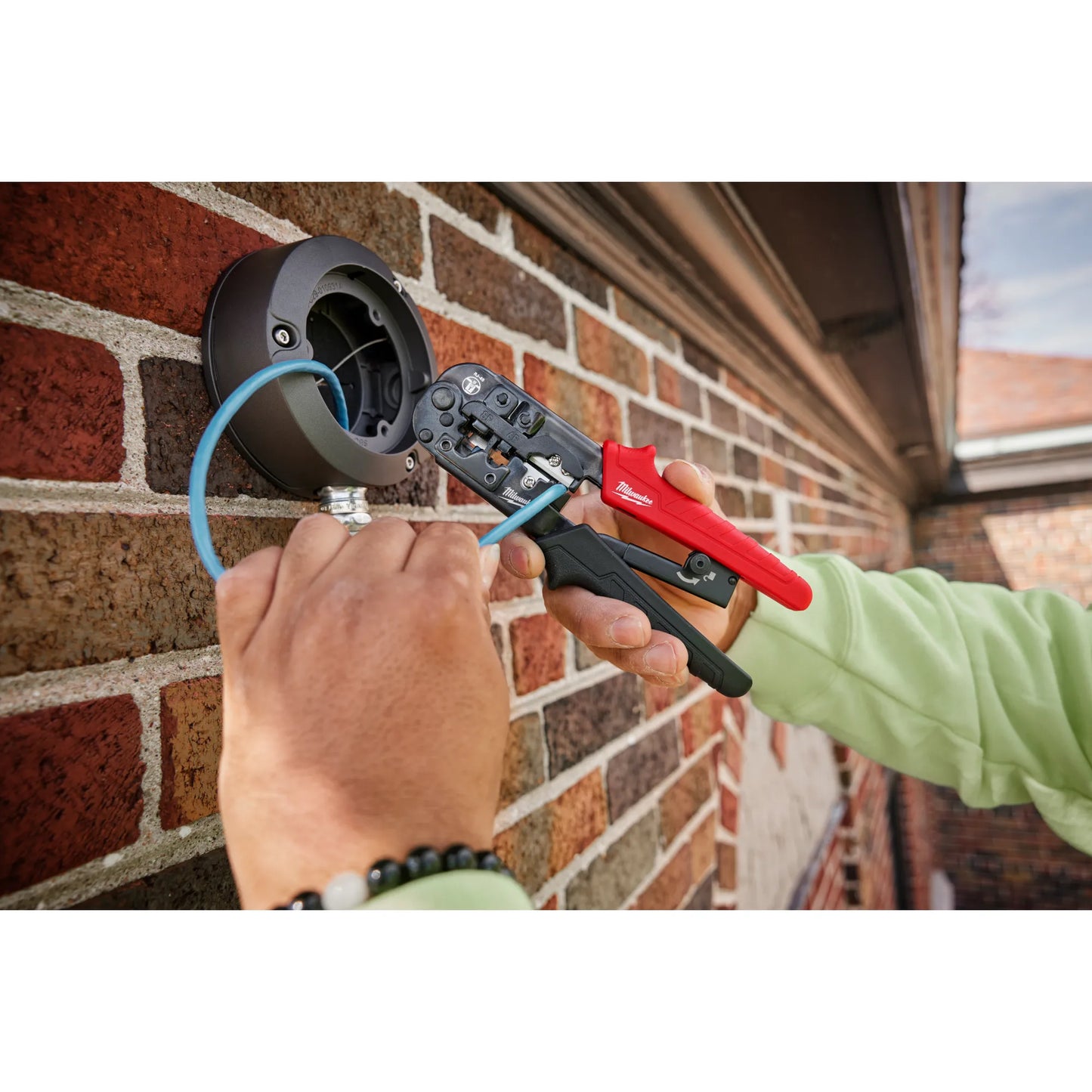 Milwaukee 48-22-3074, Ratcheting Pass-Through Crimper & Stripper