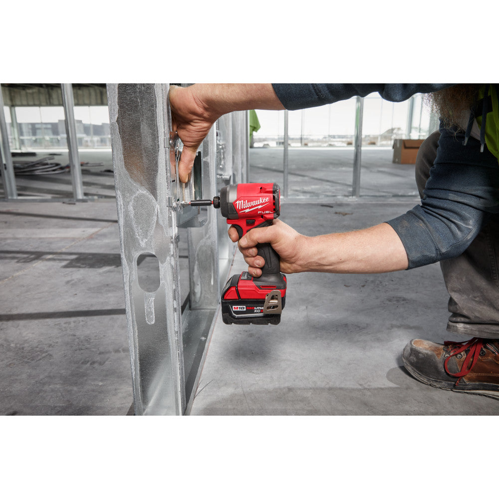 Milwaukee 2953-22, M18 FUEL™ 1/4" Hex Impact Driver Kit