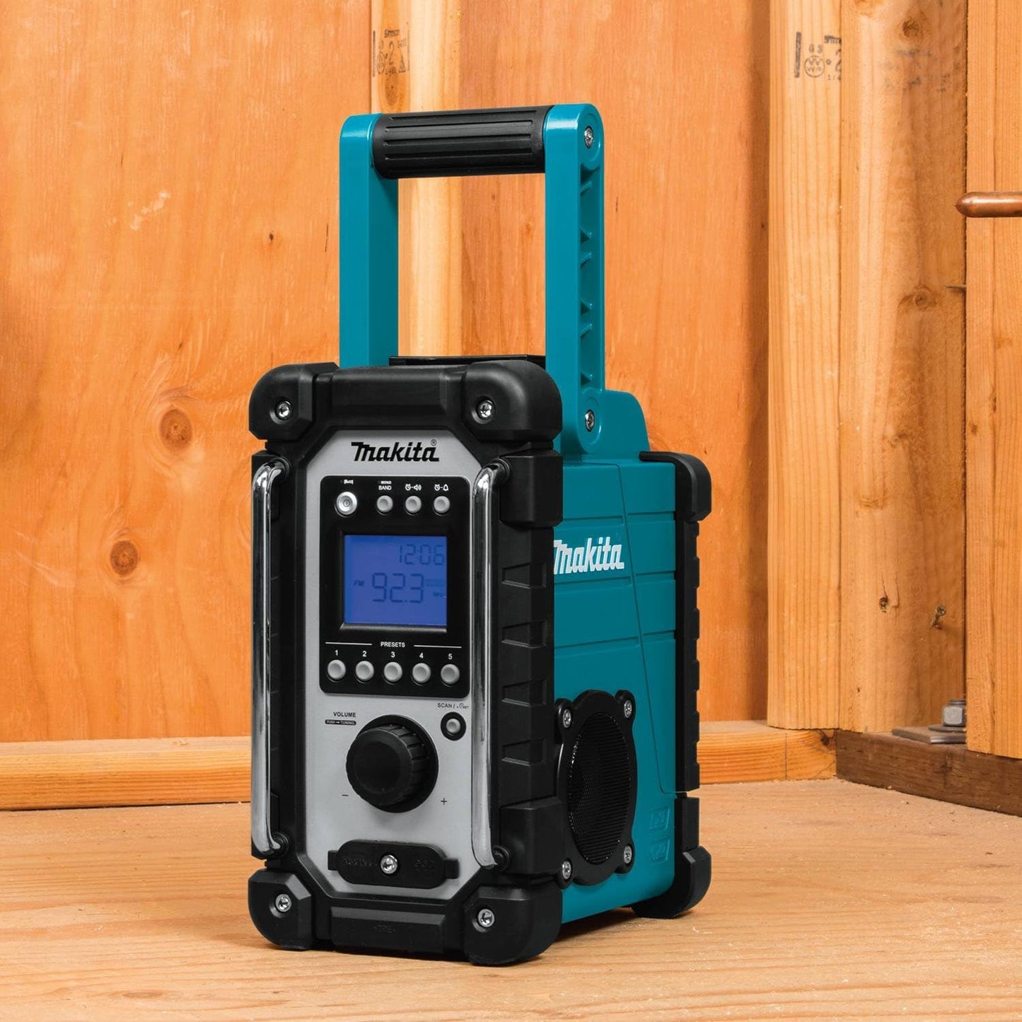 Makita DMR116, 18V LXT Cordless or Electric Jobsite Radio (Tool Only)