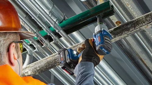 BOSCH GDS18V-330CB25, 18V Brushless 1/2" Impact Wrench Friction Ring w/ (2) 4.0 Ah CORE Compact Battery