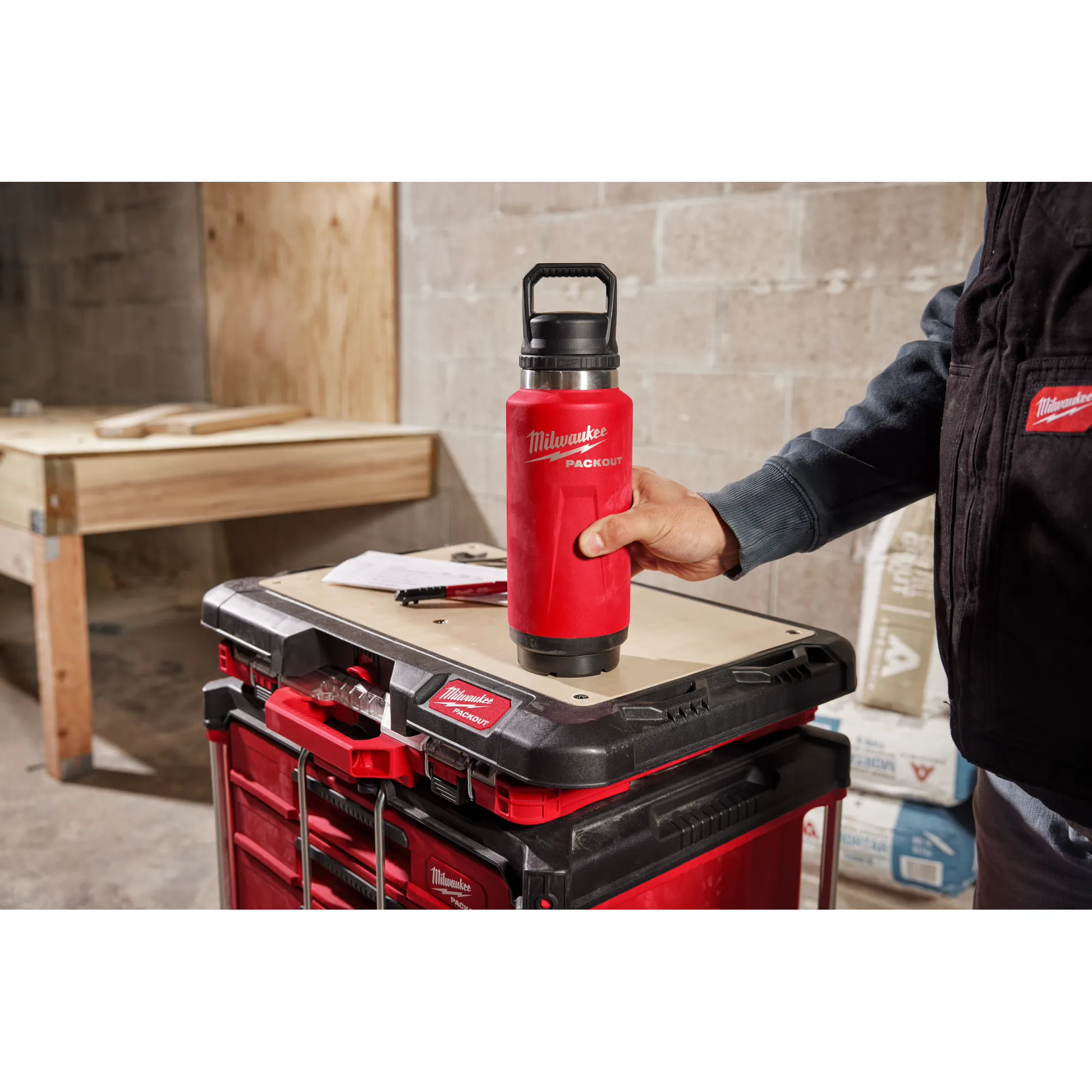 Milwaukee 48-22-8399X, PACKOUT™ Twist to Lock Mount