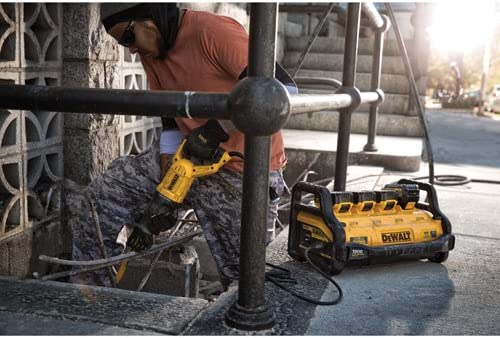 DEWALT DCB1800M3T1, 1800 Watt Portable Power Station & Parallel Battery Charger Kit (20V/60V FLEXVOLT)
