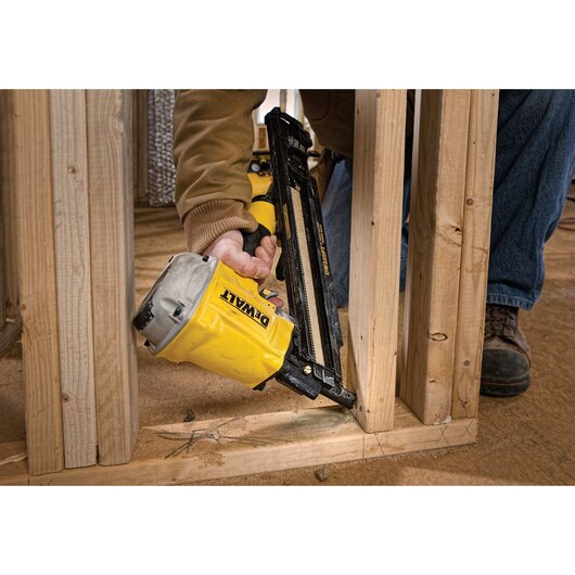 DEWALT DW325PT, 30 Degree Paper Tape Framing Nailer