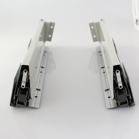Eurofit SD-B86-550, Soft closing drawer 22", High 3-3/4"