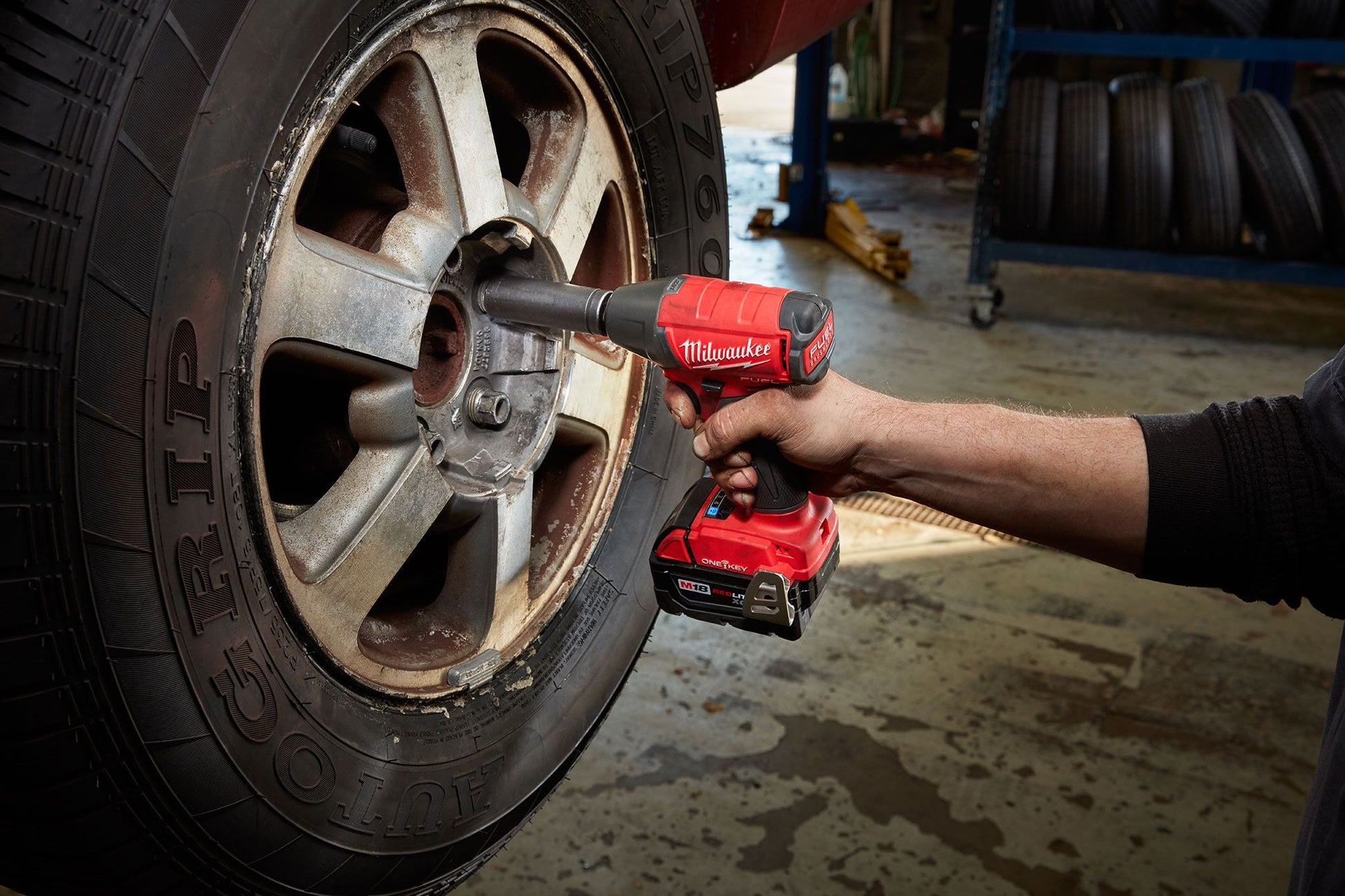 Milwaukee 2759B-20, M18 FUEL 1/2" Compact Impact Wrench w/ Friction Ring with ONE-KEY (Tool Only)