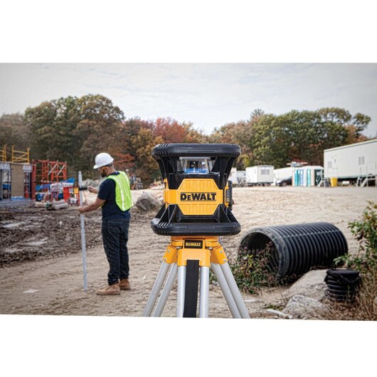 DEWALT DW079LR, 20V MAX Red Rotary Tough Laser