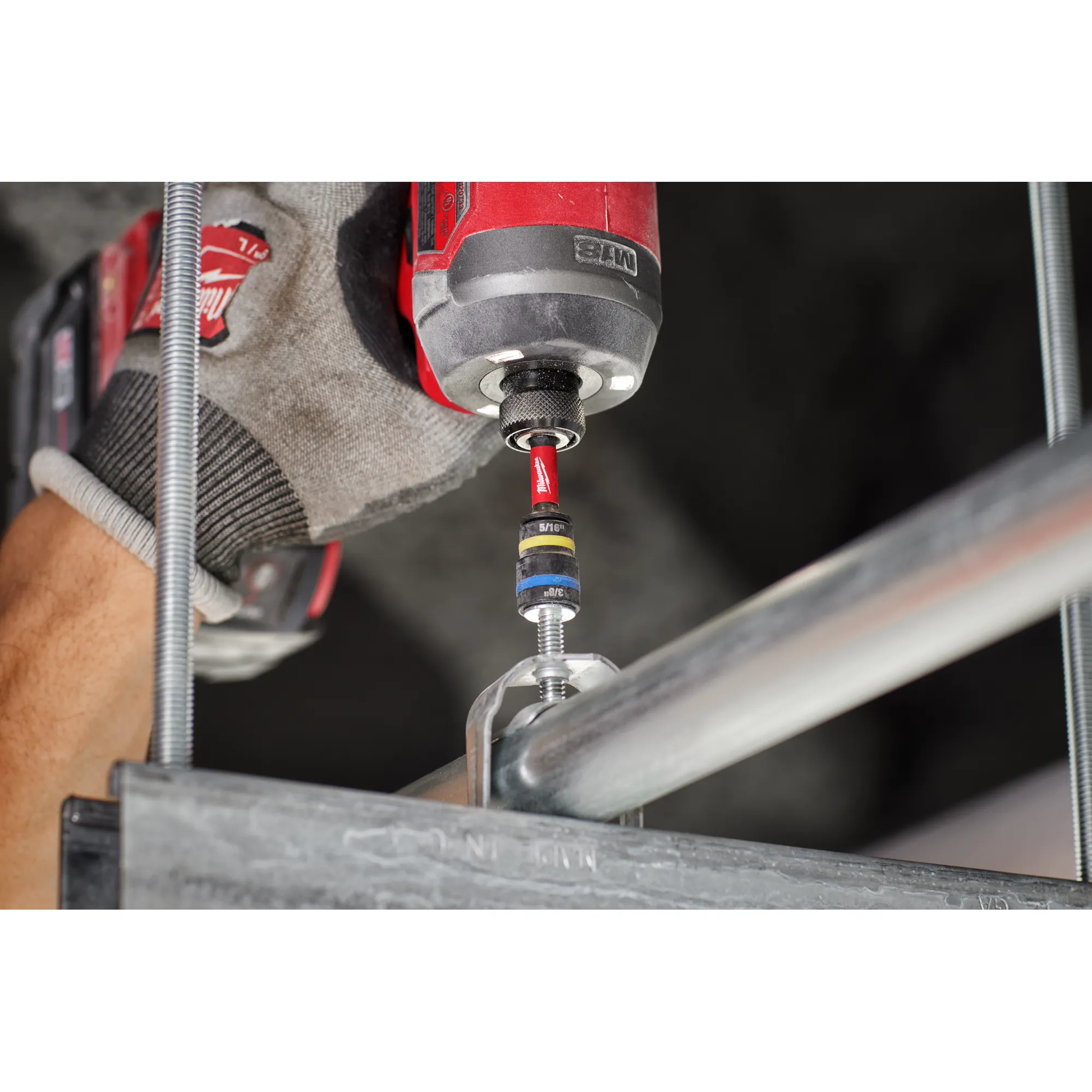 Milwaukee 49-66-4543, SHOCKWAVE Impact Duty™ 5/16” and 3/8” x 2-1/2” QUIK-CLEAR™ 2-in-1 Magnetic Nut Driver