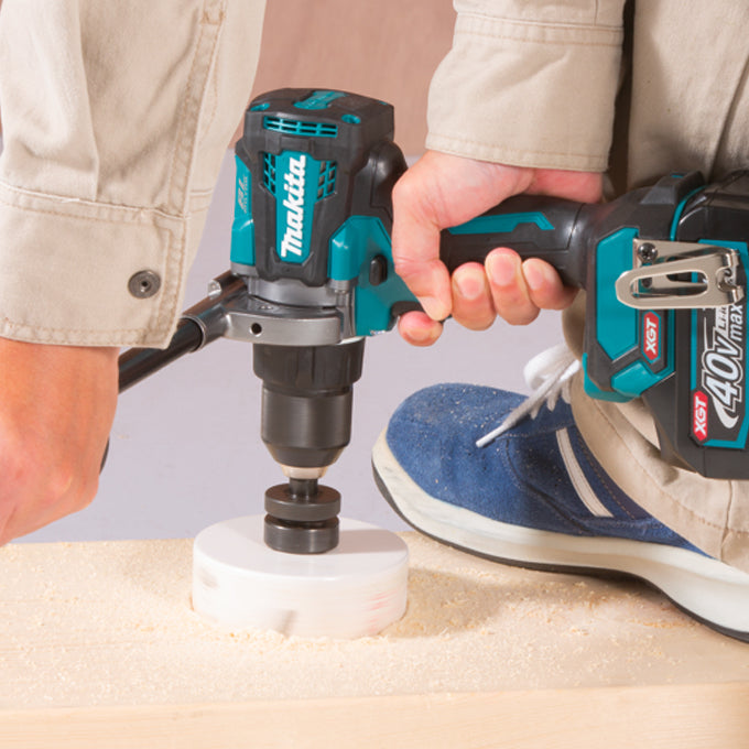 Makita DF001GM102, XGT 40V (4.0 Ah) MAX Li-Ion Brushless 1/2” Drill / Driver Kit