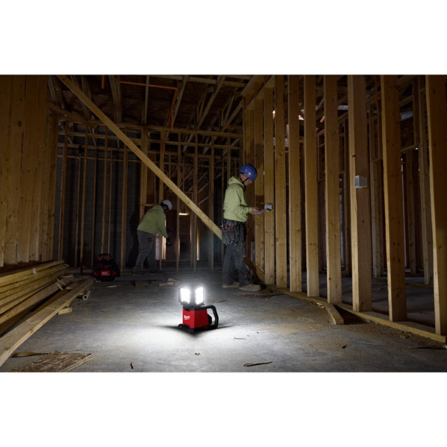 Milwaukee 2368-20, M18™ ROVER™ Dual Power Triple-Panel Flood & Area Light