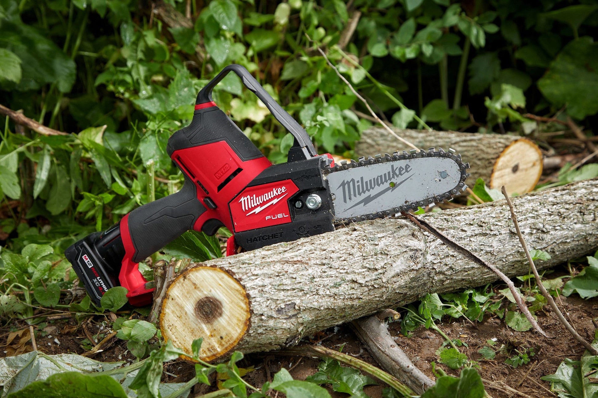 Milwaukee 2527-20, M12 FUEL HATCHET Pruning Saw (Tool Only)