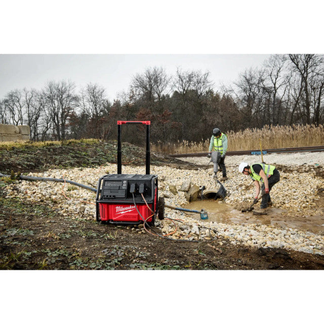 Milwaukee 3300R, ROLL-ON™ 7200W/3600W 2.5kWh Power Supply