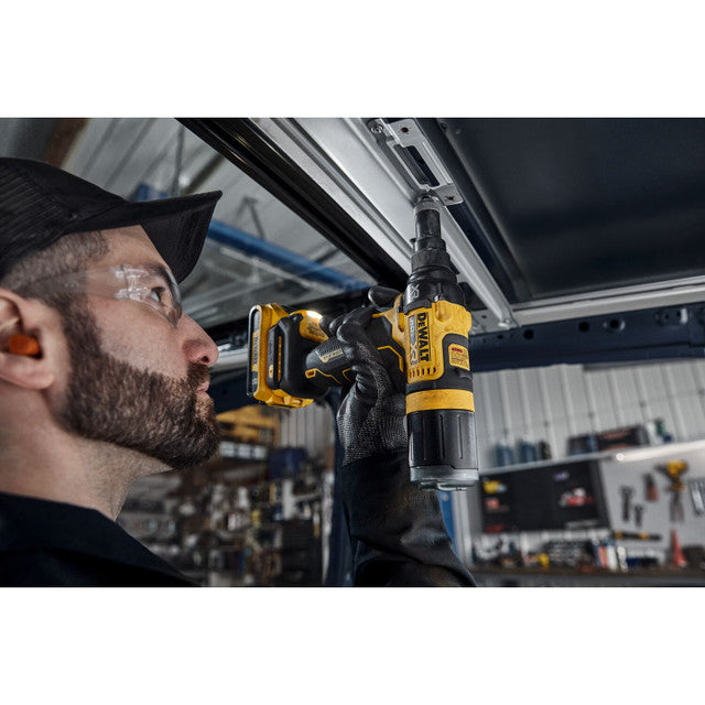 DEWALT DCF403D1, 20V MAX* XR® Brushless Cordless 3/16" Rivet Tool Kit