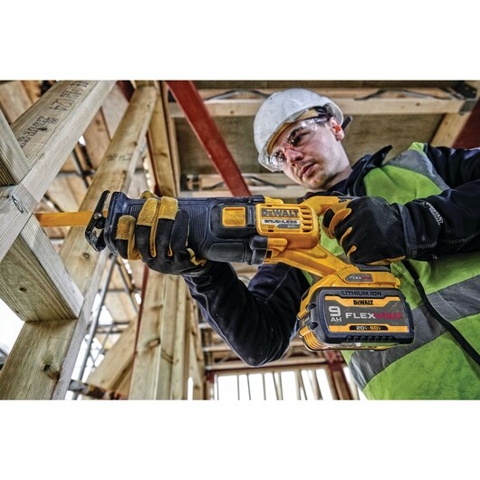 DEWALT DCS389X1, 60V MAX FLEXVOLT Reciprocating Saw Kit (9.0 Ah)