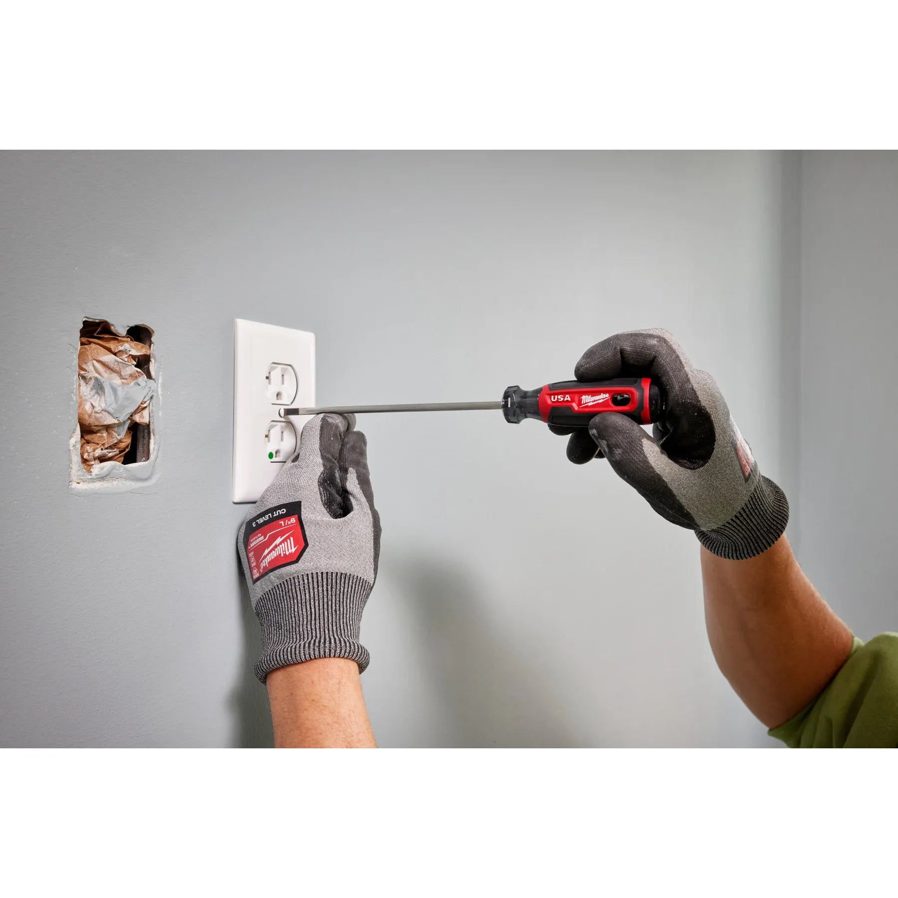 Milwaukee MT212, 3/16" Cabinet 6" Cushion Grip Screwdriver (USA)