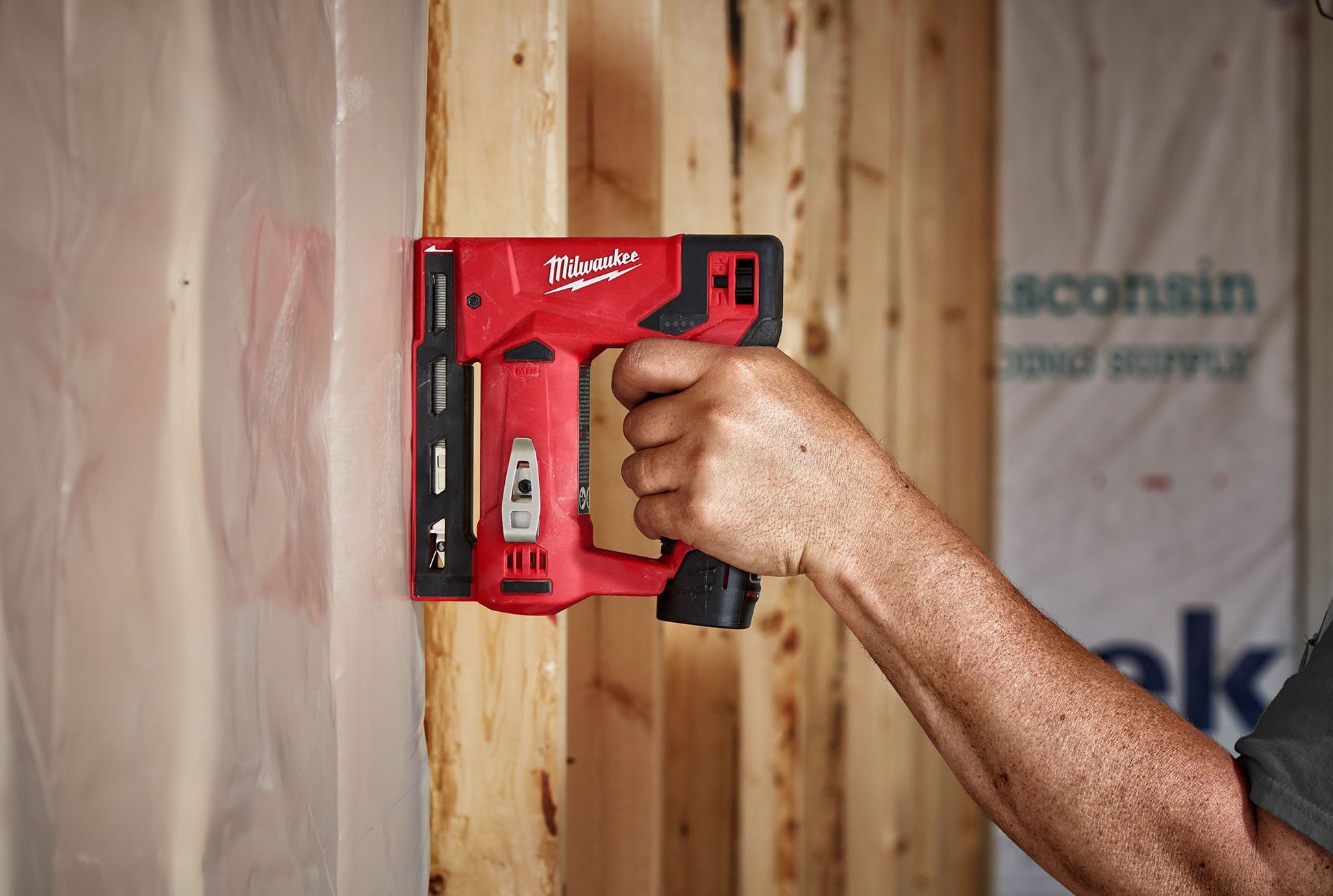 Milwaukee 2447-20, M12 3/8" Crown Stapler (Tool Only)