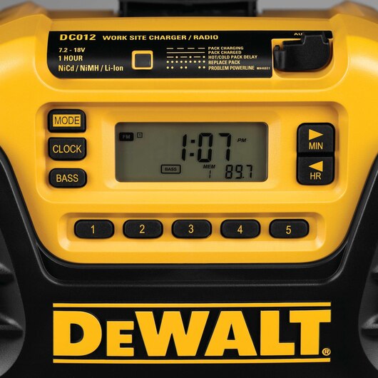 DEWALT DC012, Worksite Radio/Charger