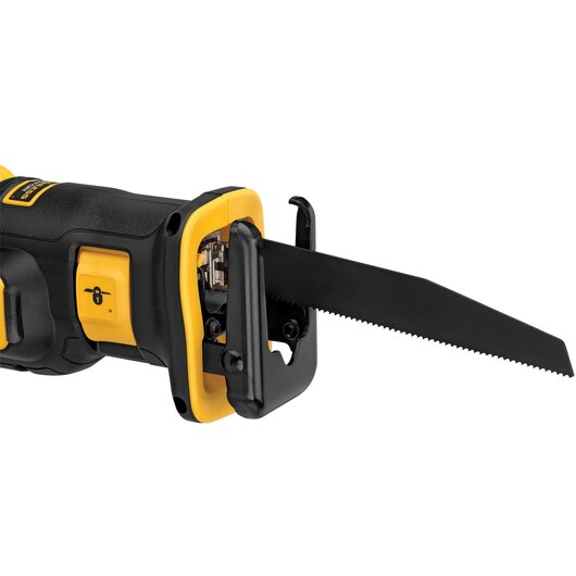 DEWALT DCS367P1, 20V MAX XR Brushless Compact Reciprocating Saw Kit (5.0 Ah)