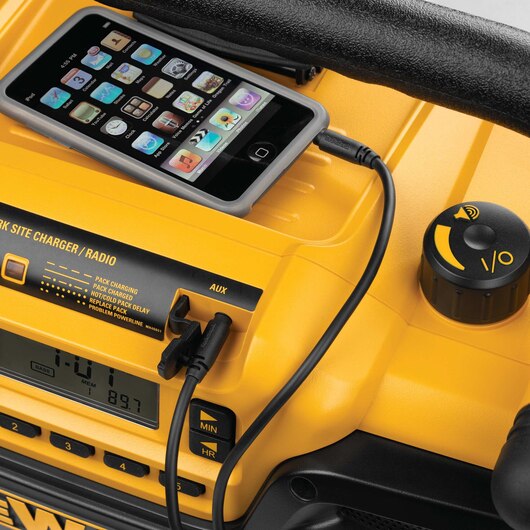 DEWALT DC012, Worksite Radio/Charger