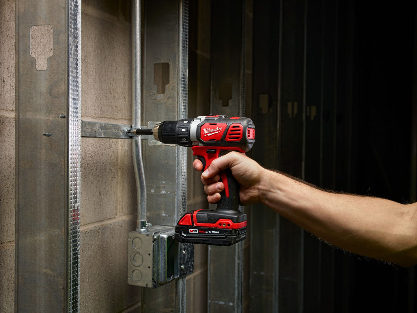 Milwaukee 2606-22CT, M18 Compact 1/2" Drill Driver Kit