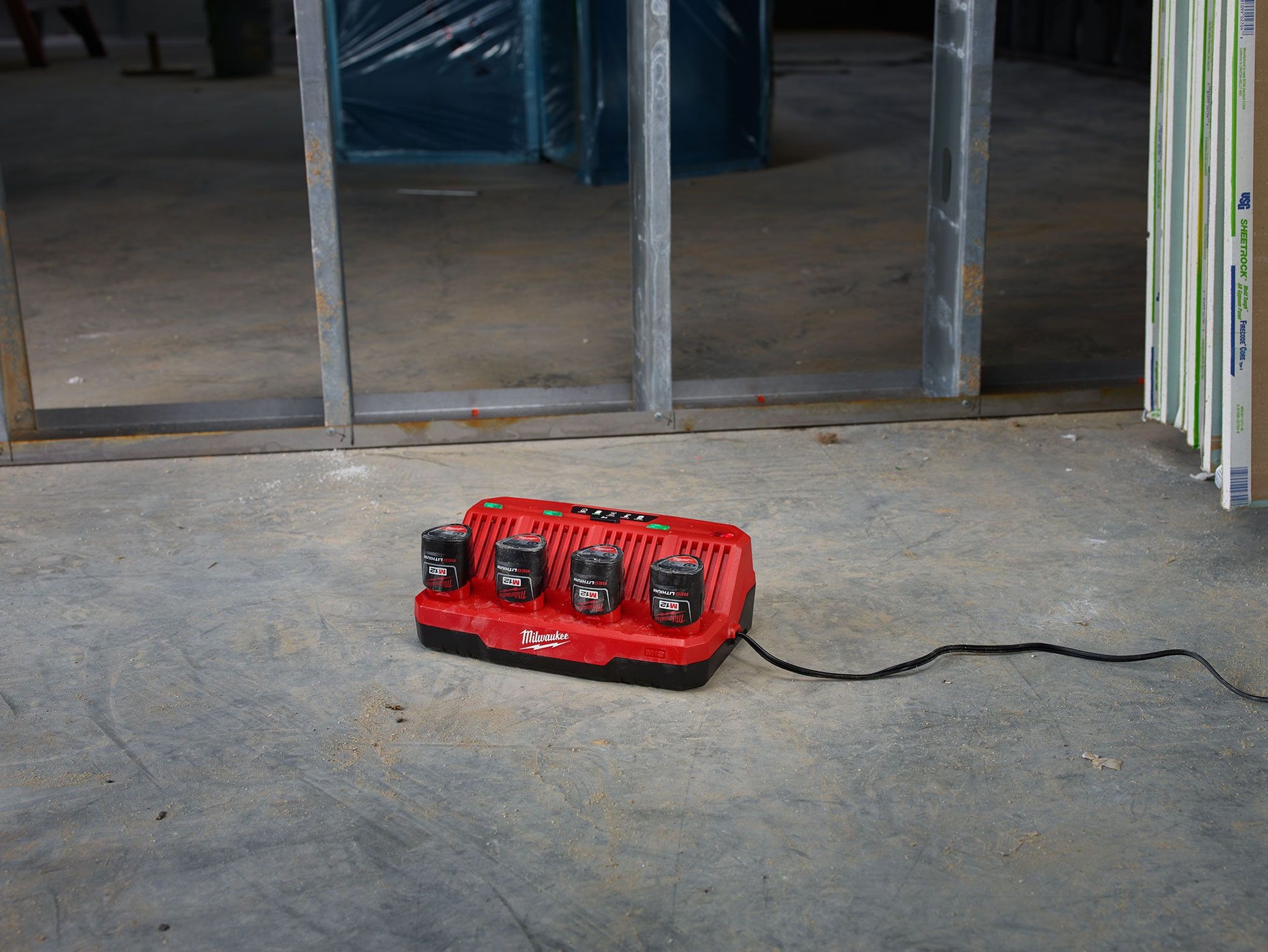 Milwaukee 48-59-1204, M12 4 Bay Charger