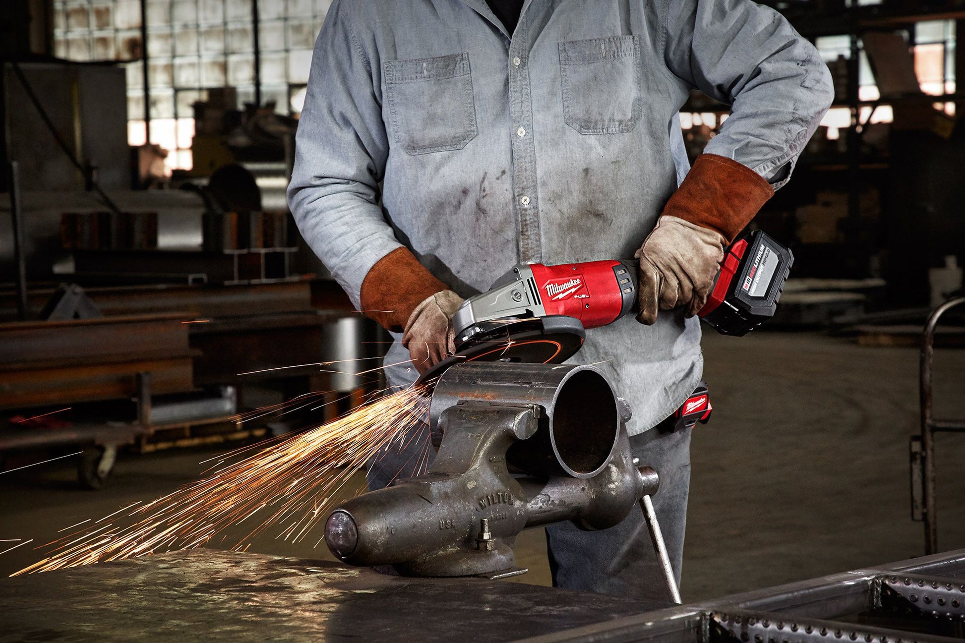 Milwaukee 2785-20, M18 FUEL 7" / 9" HP LARGE ANGLE GRINDER (Tool Only)