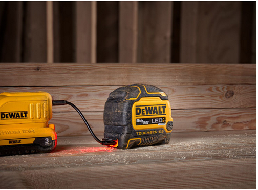 DEWALT DWHT35268S, DW LED 26'/8M Tape