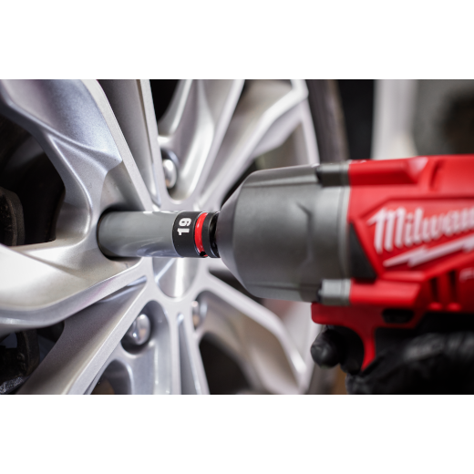 Milwaukee 49-66-7831, SHOCKWAVE Impact Duty™ 1/2 Drive SAE & Metric 5PC Lug Nut Wheel Socket Set